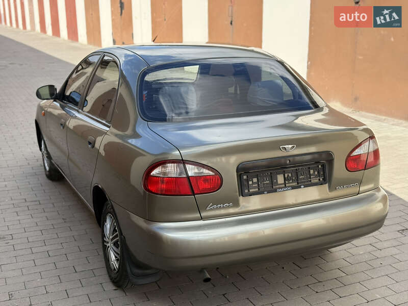 Седан Daewoo Lanos 2004 в Вінниці