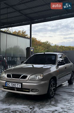 Седан Daewoo Lanos 2004 в Львове