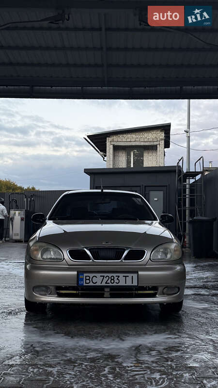 Седан Daewoo Lanos 2004 в Львові
