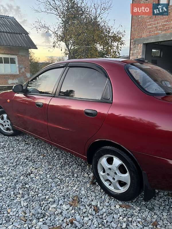 Седан Daewoo Lanos 2005 в Васловівці