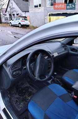 Седан Daewoo Lanos 2004 в 