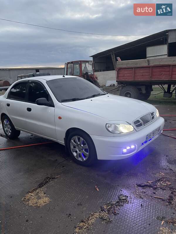 Седан Daewoo Lanos 2008 в Николаеве