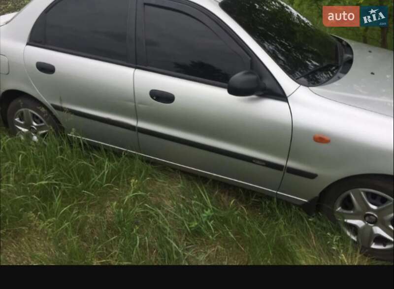 Седан Daewoo Lanos 2003 в Кропивницькому