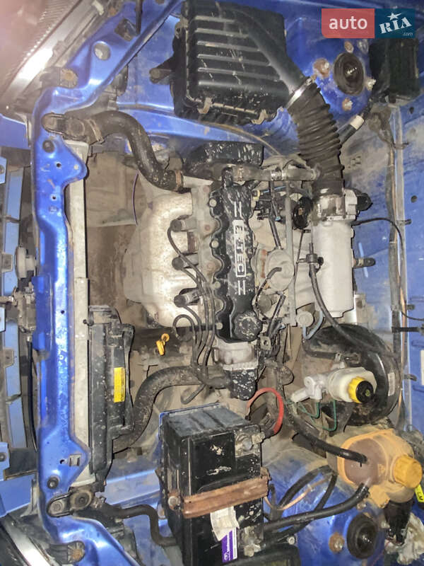 Седан Daewoo Lanos 2006 в Вараше