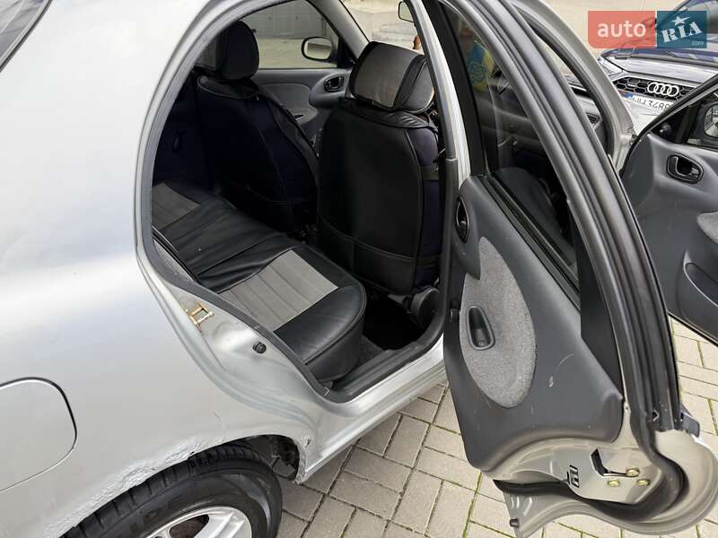 Седан Daewoo Lanos 2006 в Одессе