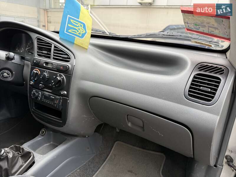 Седан Daewoo Lanos 2006 в Одессе