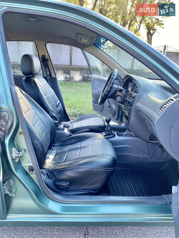 Седан Daewoo Lanos 2006 в Кропивницком