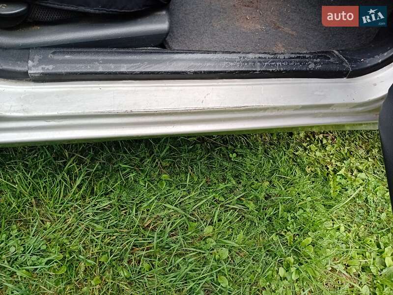 Седан Daewoo Lanos 2003 в Глухове