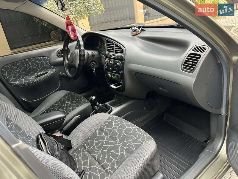 Седан Daewoo Lanos 2004 в Ужгороді фото 25 Седан Daewoo Lanos 2004 в Ужгороді