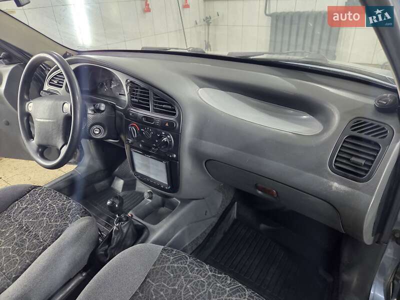 Седан Daewoo Lanos 2008 в Краснограде