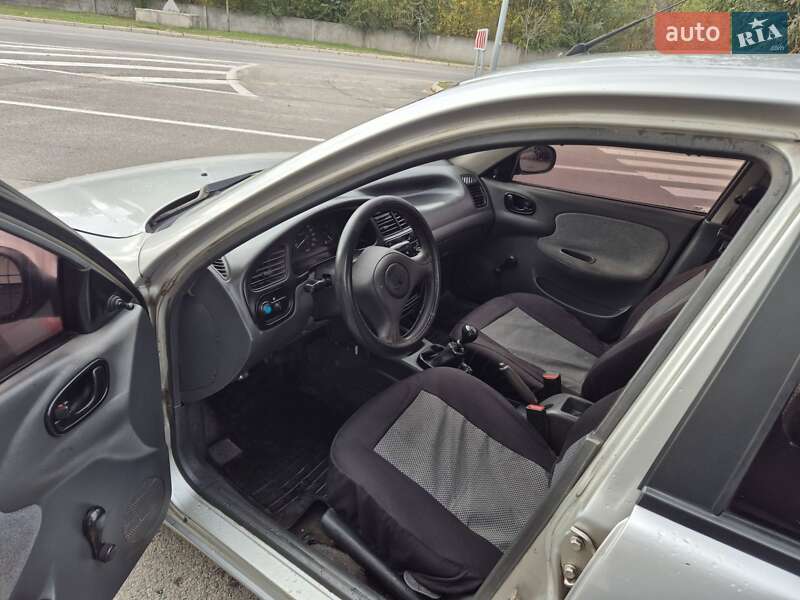 Седан Daewoo Lanos 2008 в Дніпрі