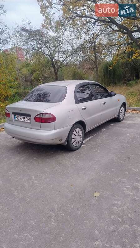 Седан Daewoo Lanos 2007 в Сарнах