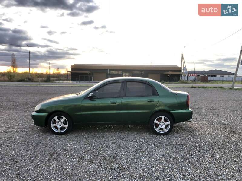 Седан Daewoo Lanos 2003 в Виноградове