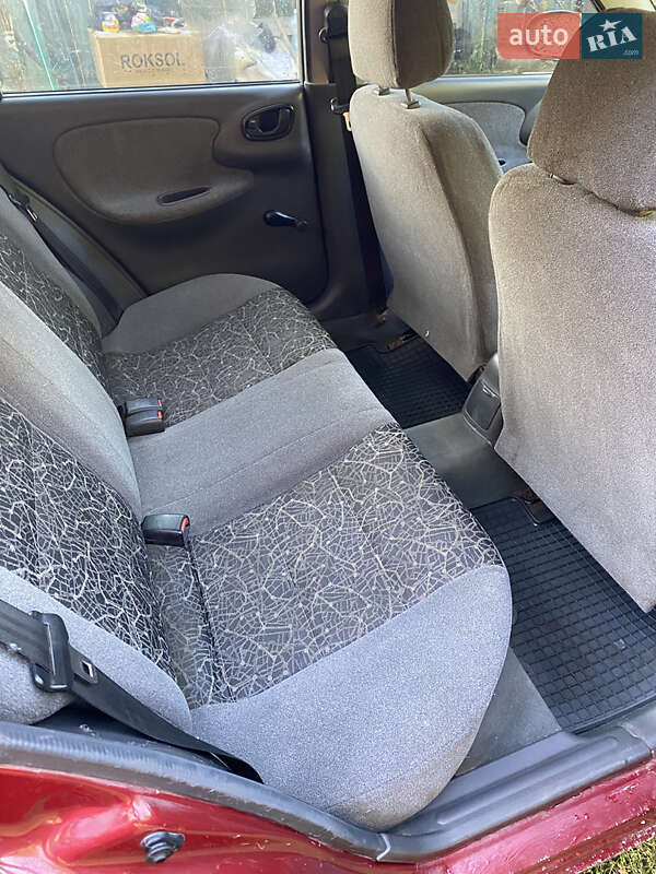 Седан Daewoo Lanos 2006 в Коломаке