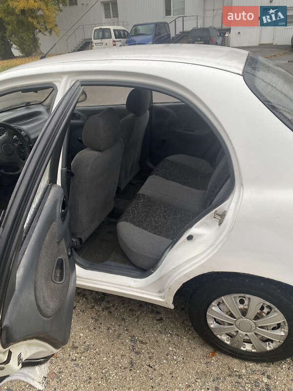 Седан Daewoo Lanos 2006 в Харкові