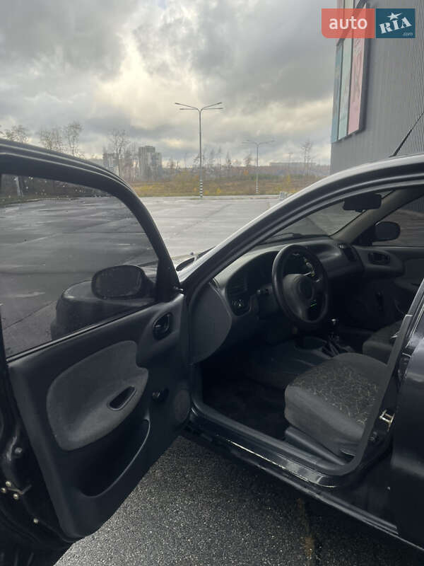 Седан Daewoo Lanos 2006 в Харкові