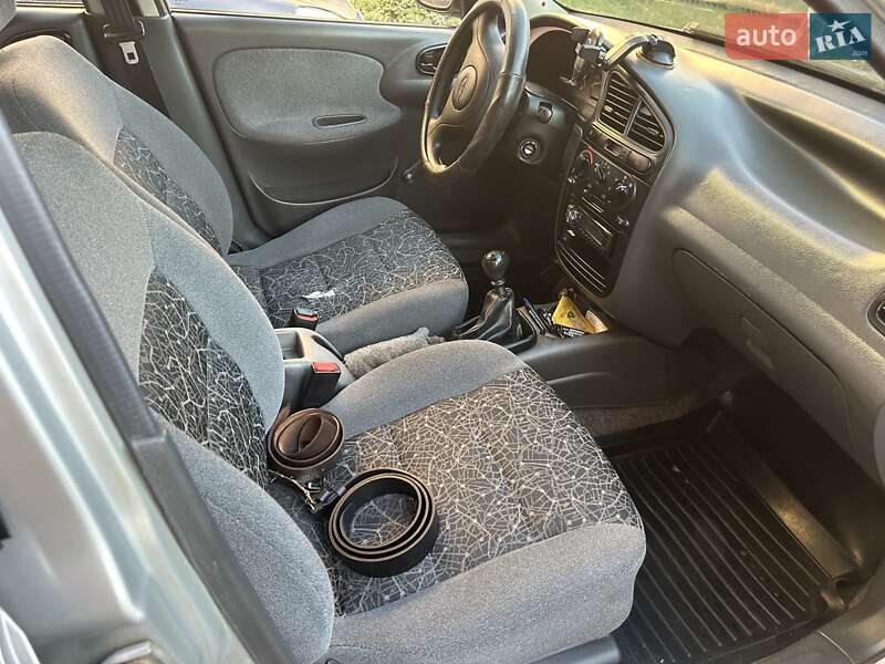 Седан Daewoo Lanos 2008 в Умани