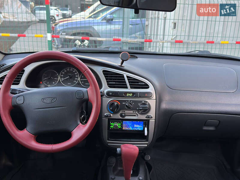 Хэтчбек Daewoo Lanos 2003 в Одессе
