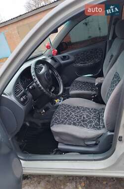 Седан Daewoo Lanos 2002 в Ромнах