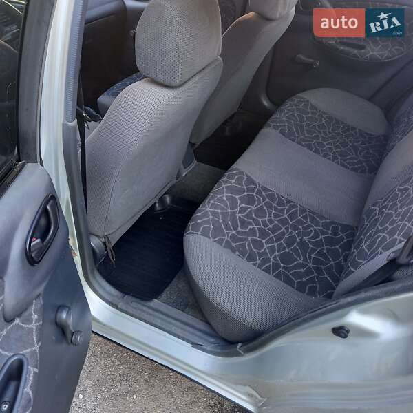 Седан Daewoo Lanos 2003 в Львові фото 11 Седан Daewoo Lanos 2003 в Львові