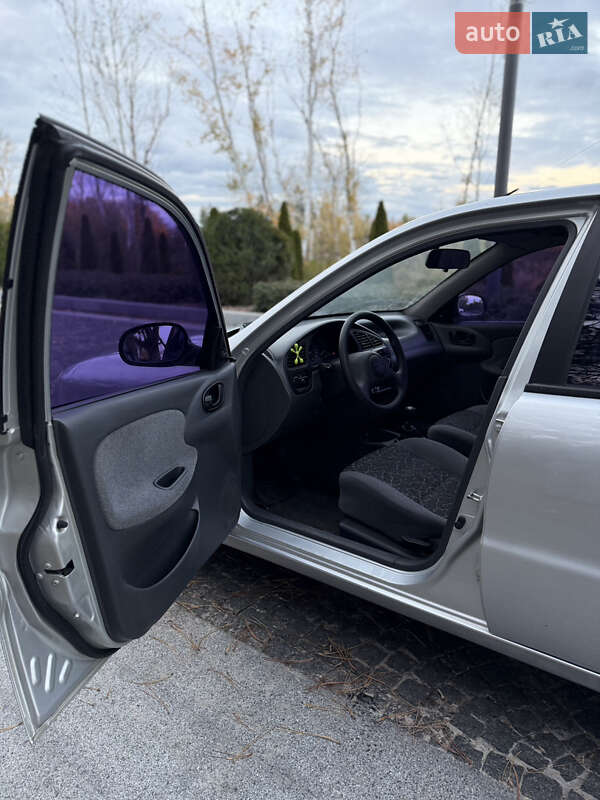 Хэтчбек Daewoo Lanos 2008 в Днепре