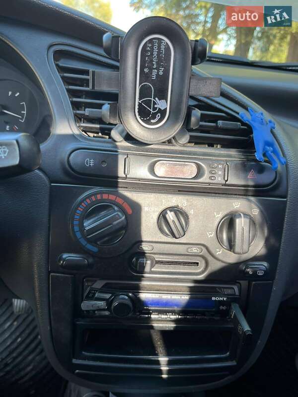 Седан Daewoo Lanos 2004 в Любарі