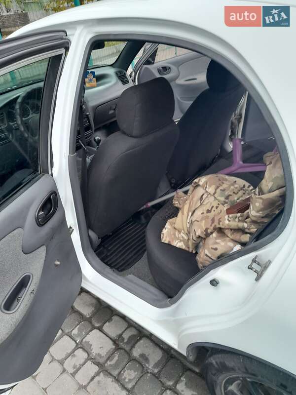 Седан Daewoo Lanos 2004 в Запоріжжі