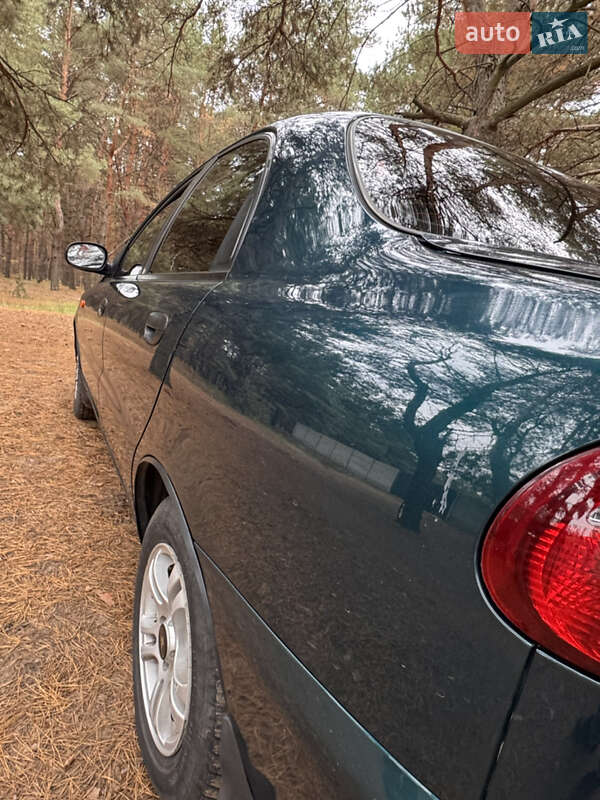 Седан Daewoo Lanos 2003 в Павлограде