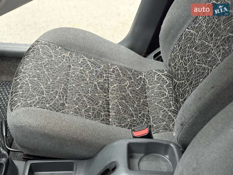 Седан Daewoo Lanos 2006 в Києві