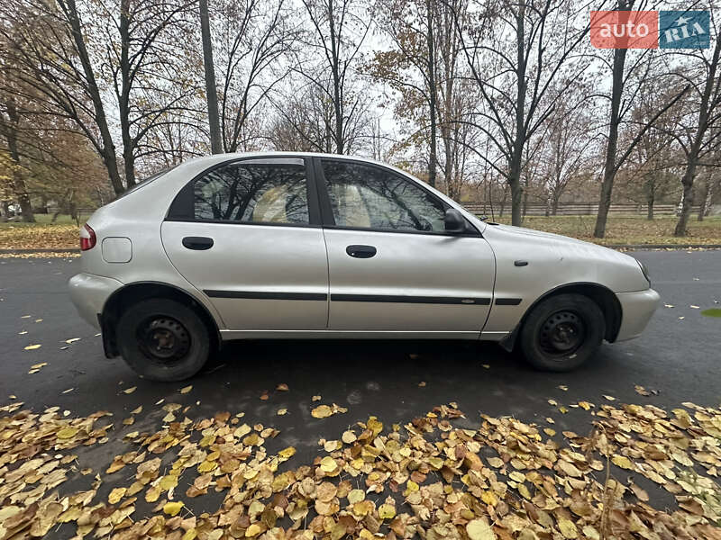 Хэтчбек Daewoo Lanos 2003 в Днепре