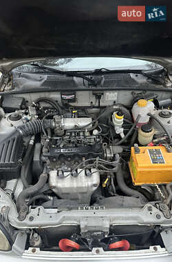 Хэтчбек Daewoo Lanos 2003 в Днепре