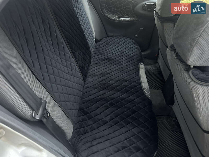 Хэтчбек Daewoo Lanos 2003 в Днепре