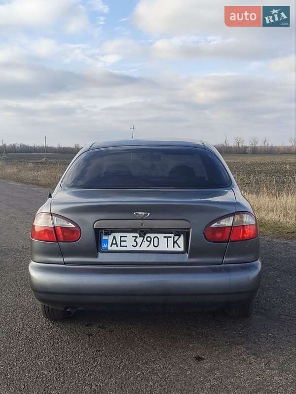 Седан Daewoo Lanos 1998 в Сахновщині