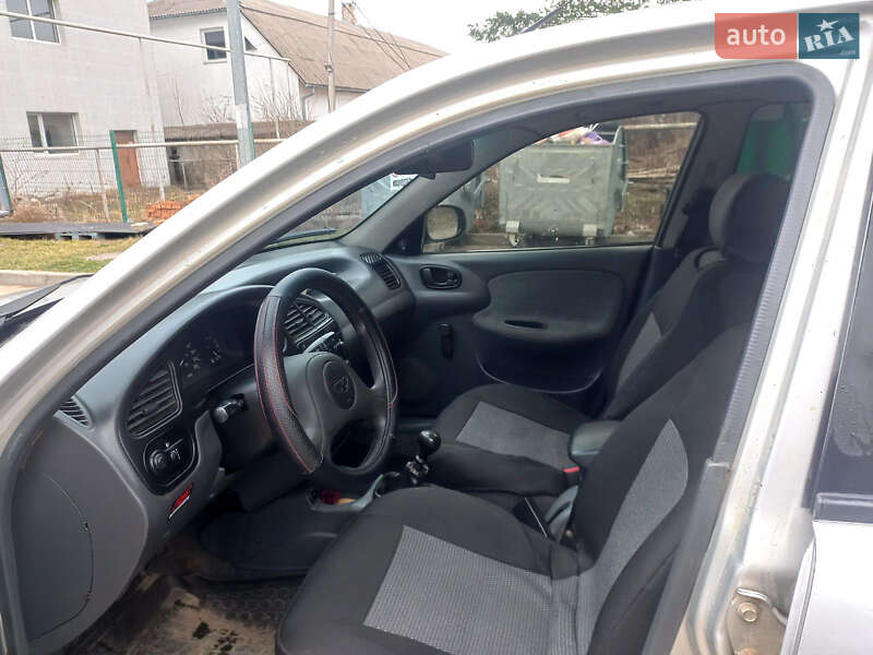 Седан Daewoo Lanos 2007 в Сторожинце