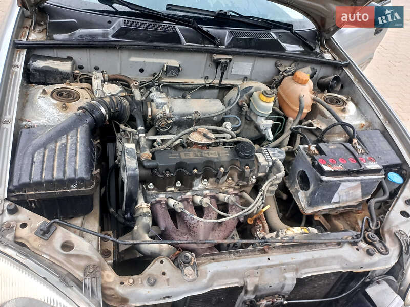 Седан Daewoo Lanos 2007 в Сторожинце