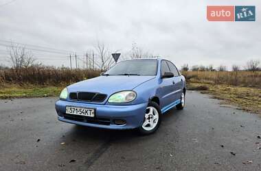 Седан Daewoo Lanos 2002 в Обухове