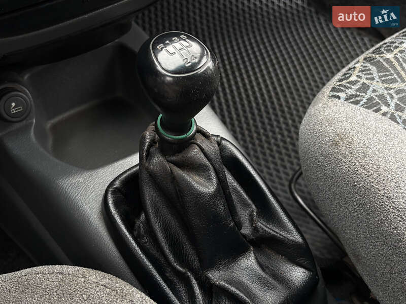 Седан Daewoo Lanos 2009 в Харкові