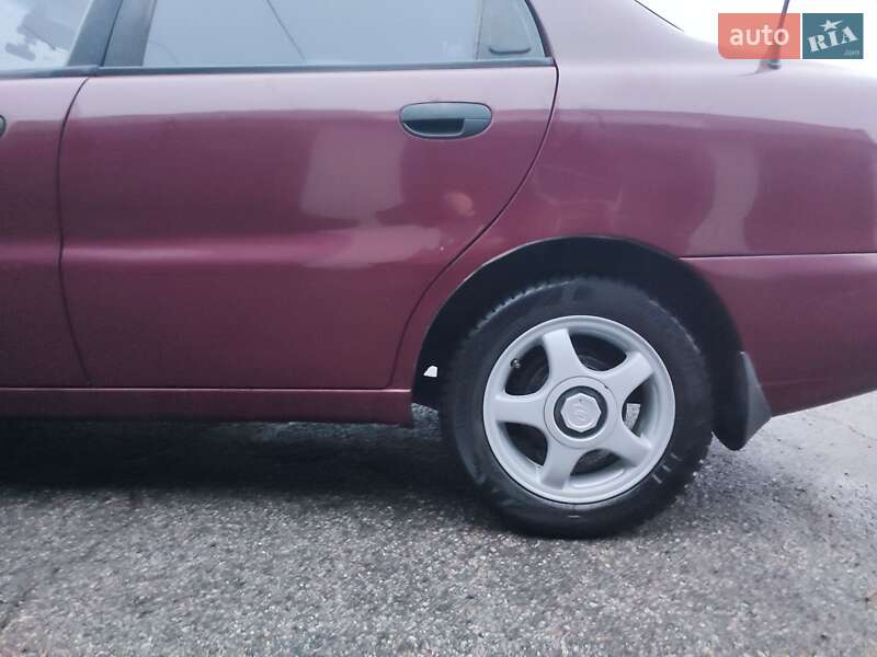 Седан Daewoo Lanos 2005 в Запоріжжі
