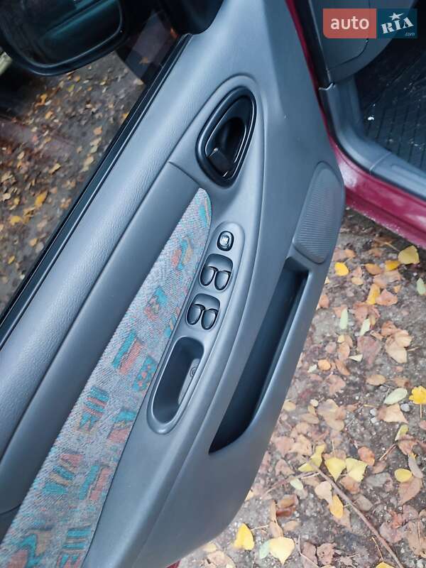 Седан Daewoo Lanos 2005 в Запоріжжі