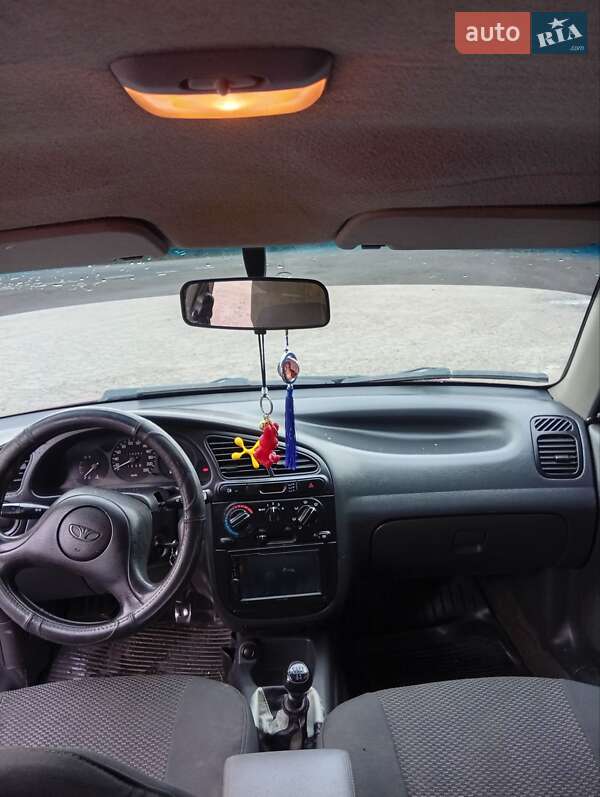 Седан Daewoo Lanos 2003 в Львові