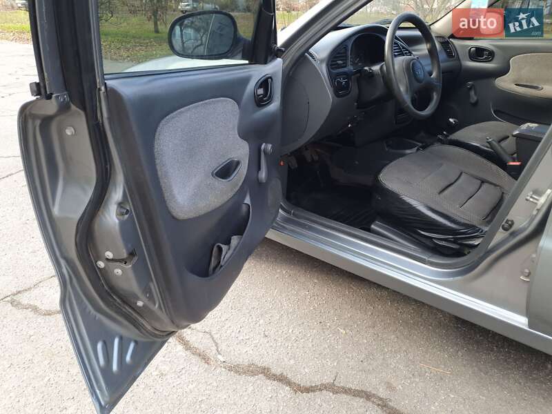 Седан Daewoo Lanos 2008 в Кременчуці