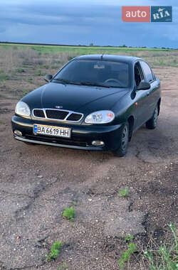 Седан Daewoo Lanos 2008 в Бобринці