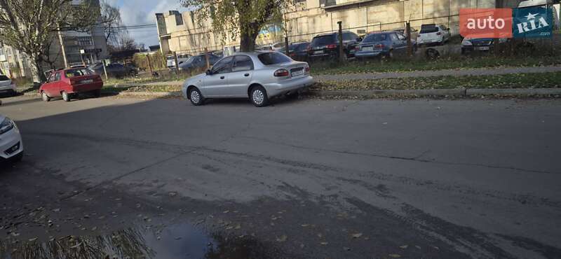 Седан Daewoo Lanos 2005 в Олександрії