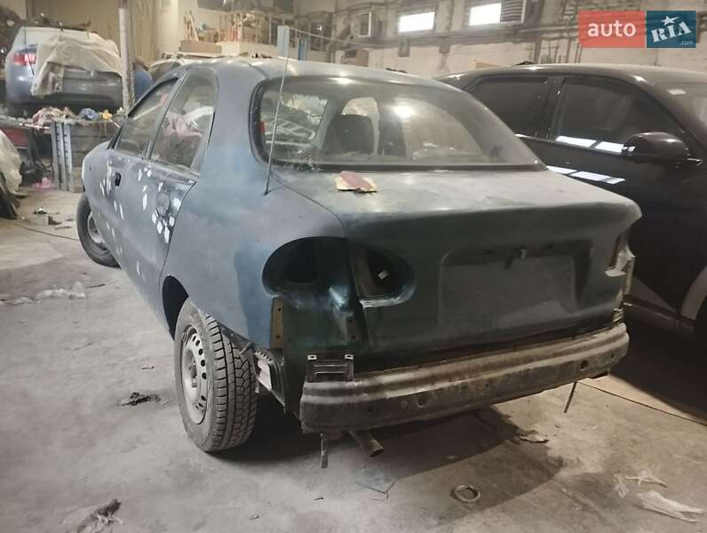 Седан Daewoo Lanos 2004 в Полтаві