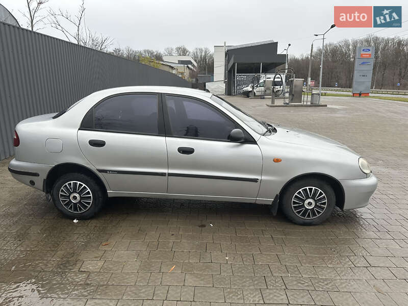 Седан Daewoo Lanos 2004 в Тернополе