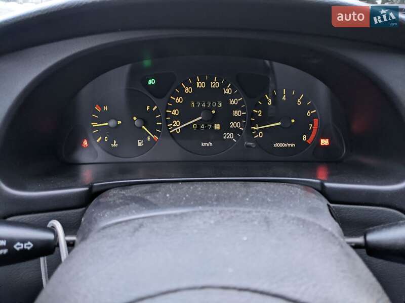 Седан Daewoo Lanos 2002 в Києві