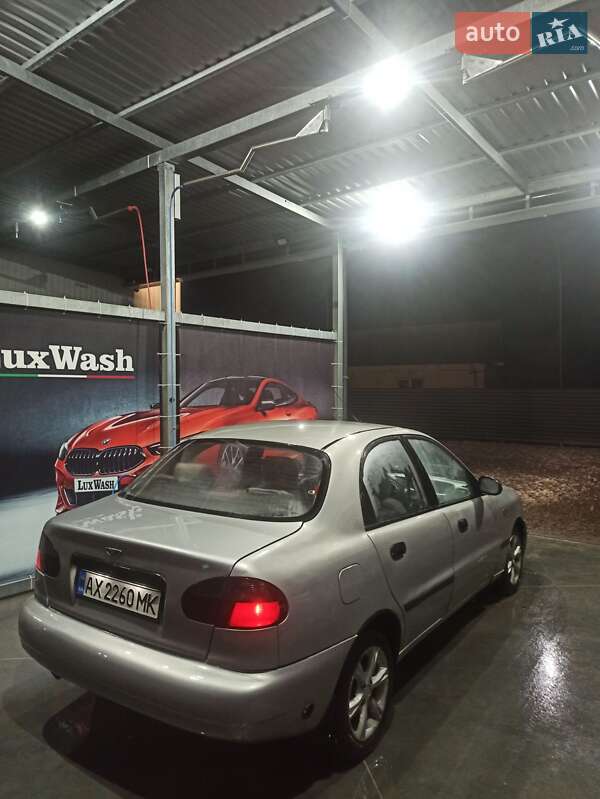 Седан Daewoo Lanos 2004 в Харькове