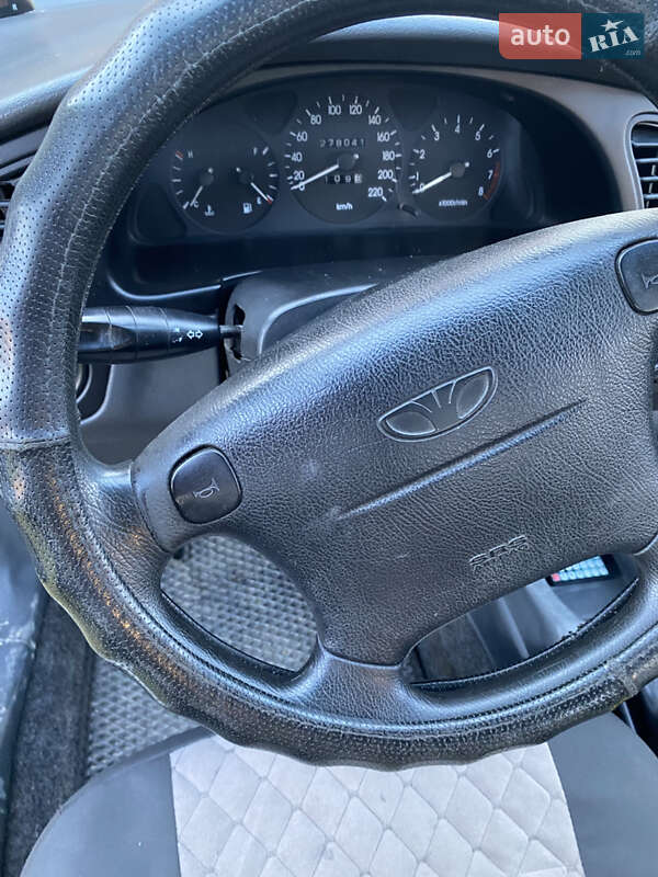 Седан Daewoo Lanos 2007 в Славському