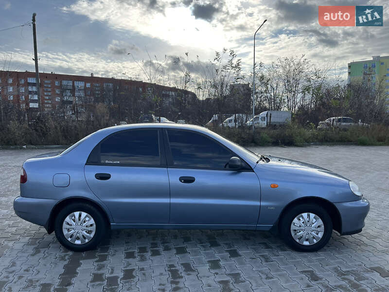 Седан Daewoo Lanos 2008 в Полтаві