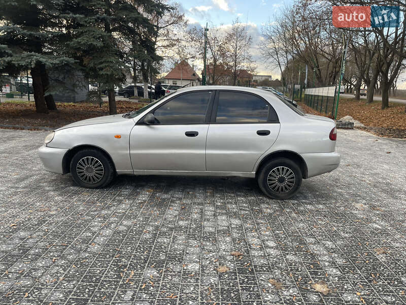 Седан Daewoo Lanos 2008 в Рівному